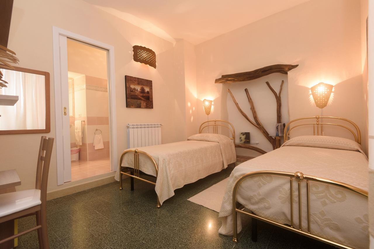 Al Vecchio Corso B&B Tempio Pausania Exterior photo