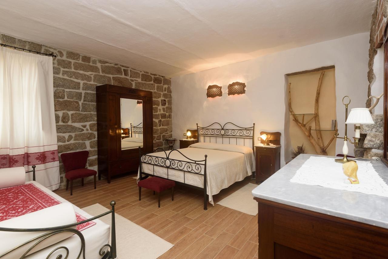 Al Vecchio Corso B&B Tempio Pausania Exterior photo