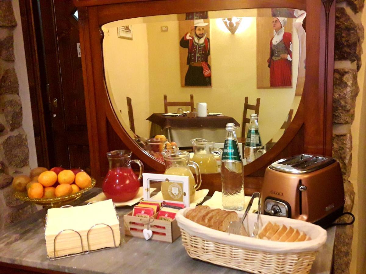 Al Vecchio Corso B&B Tempio Pausania Exterior photo